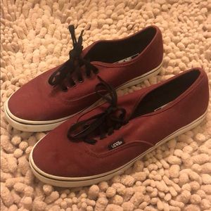 VANS (US M 5.5 / US W 7)